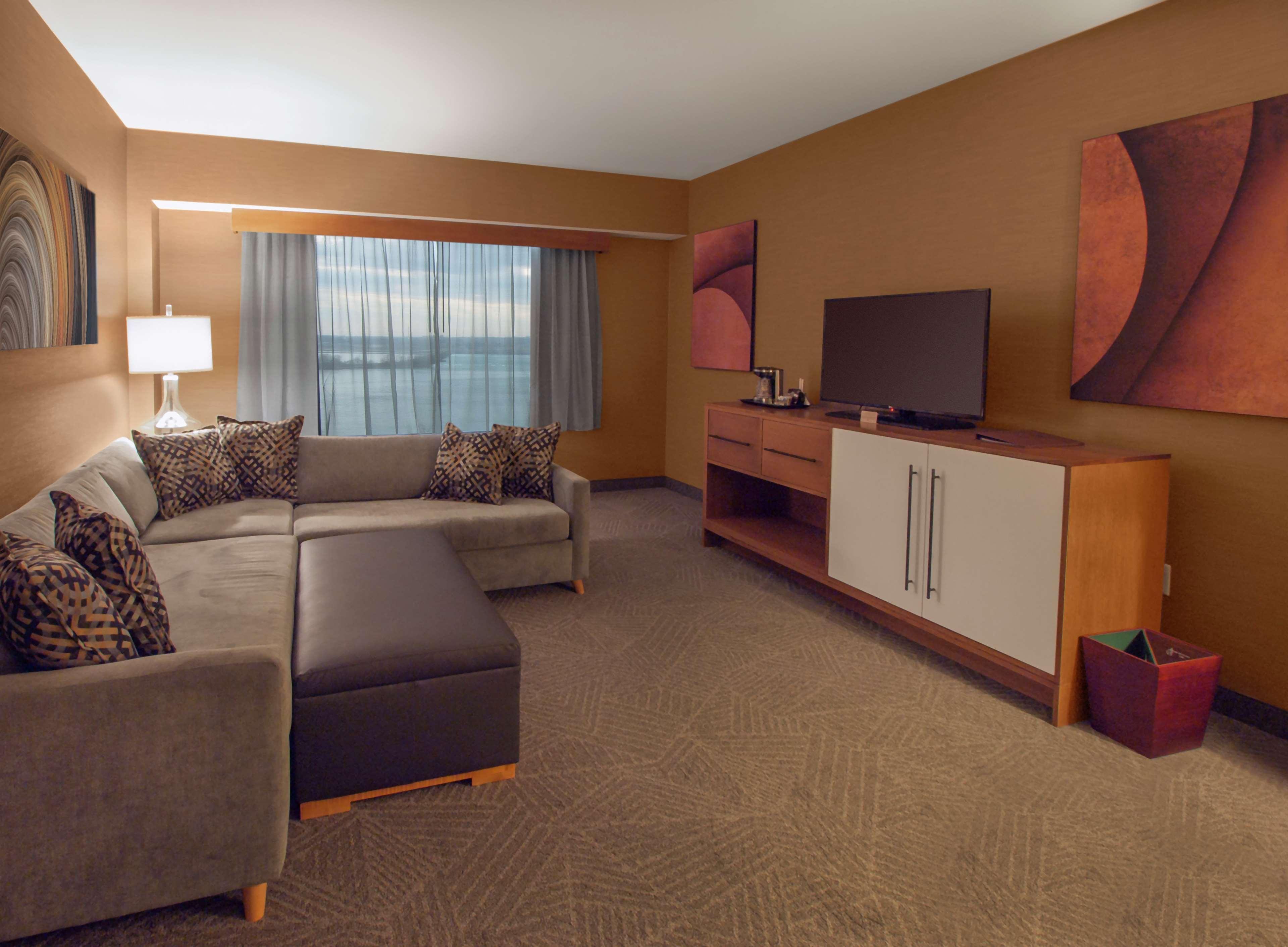 Doubletree By Hilton Hotel Niagara Falls New York Eksteriør billede